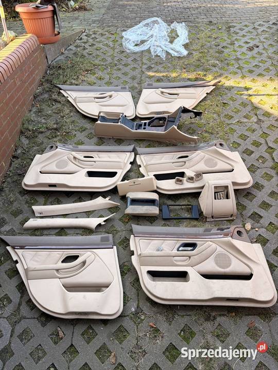 Boczki drzwi BMW E39 rolety tunel BMW E39 osobowe Płock sprzedam