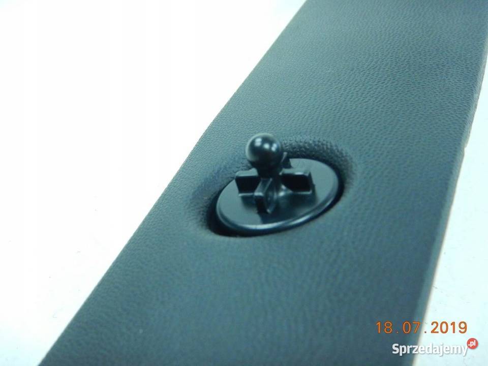 LISTWA OSŁONA KLAPY LEWA FORD FOCUS 9805 ASO lubelskie