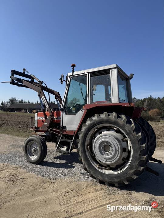 Ciągnik Massey Ferguson 675 Ładowacz czołowy tur Ferguson Przyłęk