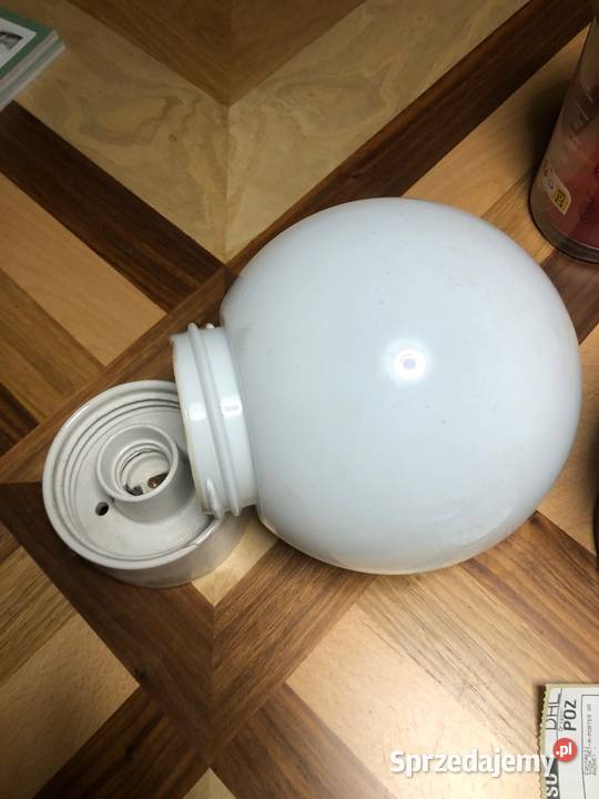 Stara lampa wisząca mleczna PRL Polska