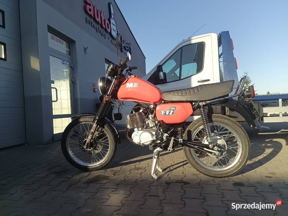 Nowa MZ ETZ 150 czerwona odbudowana turystyczny Zduńska Wola