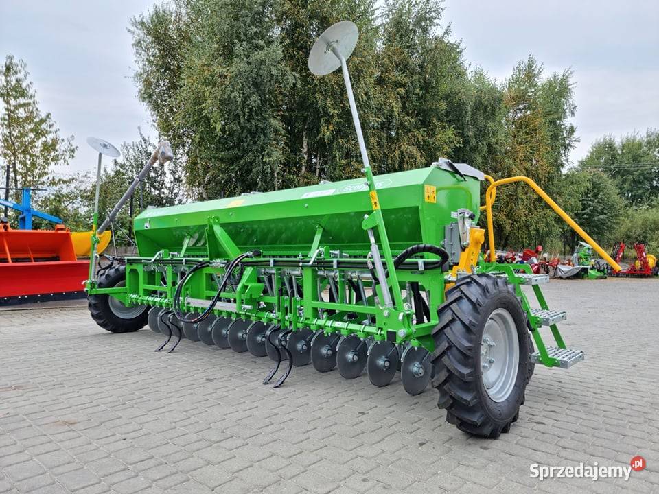Siewnik rzędowy uniwersalny zbożowy stopkowy Mielec
