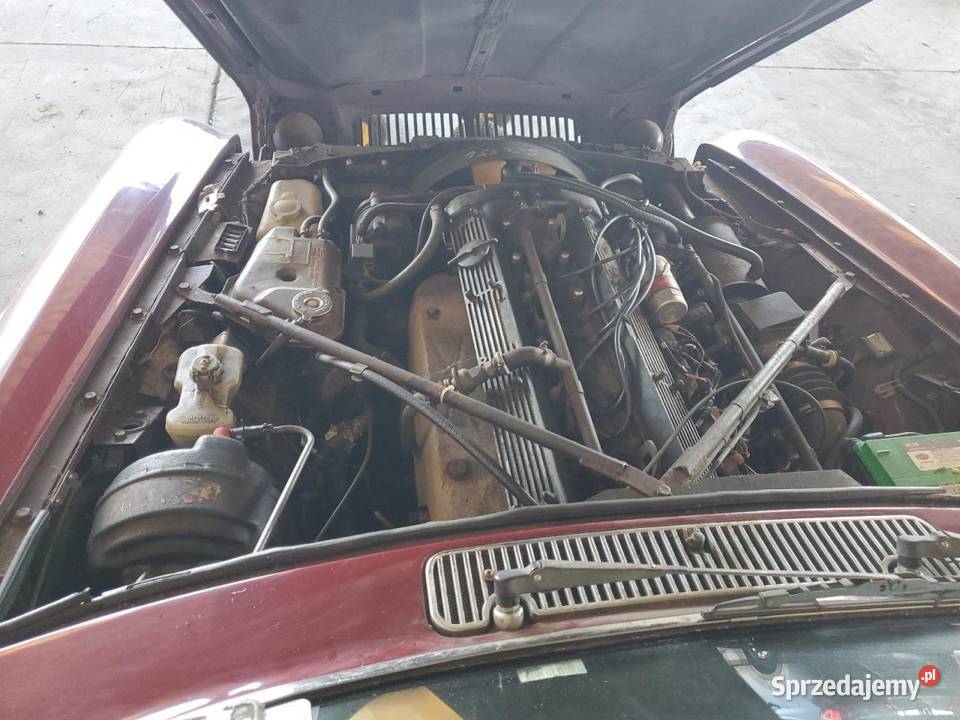 Jaguar XJ6 1985 42 Klasyk z USA Styl komfort i XJ6 Kobierzyce