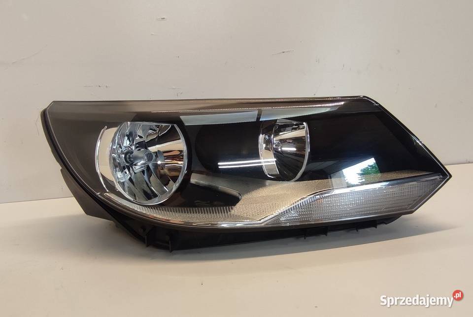 VW TIGUAN LAMPA REFLEKTOR PRAWA LIFT RHD ANGLIK dolnośląskie sprzedam