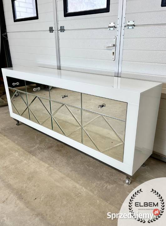 Szklana biała komoda w lustrzane romby w stylu Warszawa