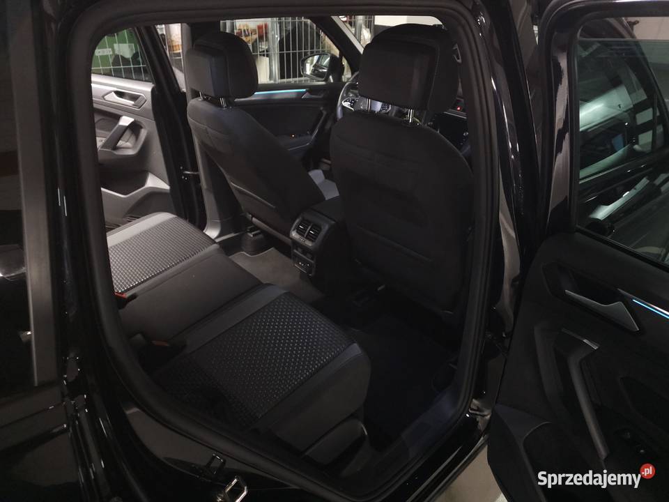 Volkswagen Tiguan 2021 15 TSI Lift nieuszkodzony Warszawa