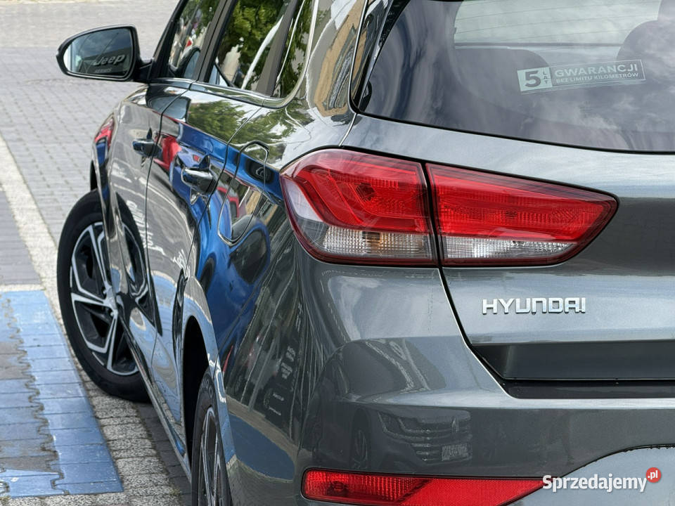 Hyundai i30 10 TGDI 120 smart podgrzewane fotele pełny VAT i30 Tychy