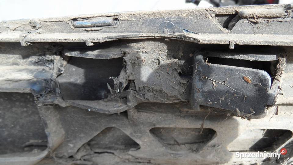VW GOLF V 04r zderzak przód Zestawy części blacharskich świętokrzyskie