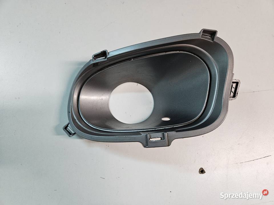 FIAT 500L TREKKING KRATKA PRAWA ZDERZAKA PRZÓD osobowe Międzychód