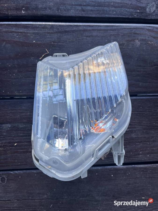 Ford Kuga MK2 Lewy halogen z kierunkowskazem Wągrowiec