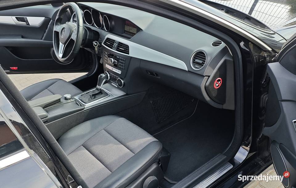 MercedesBenz W204 C180 Benzyna Automat śląskie Wola