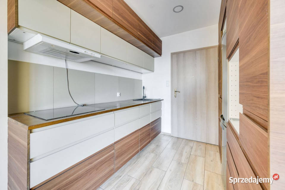 sprzedaży mieszkania Reda 51m2 3pokojowe