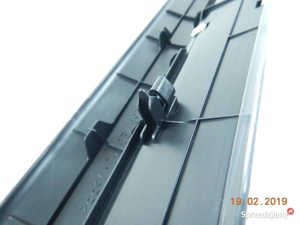 LISTWA PROGOWA WEWNĘTRZNA MAZDA 3 0307 lubelskie