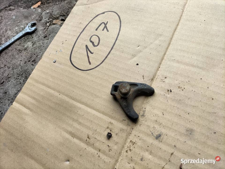 AUDI 80 B3 80B3 80B4 80 B4 UCHWYT ZABEZPIECZENIE Kamień-Kolonia