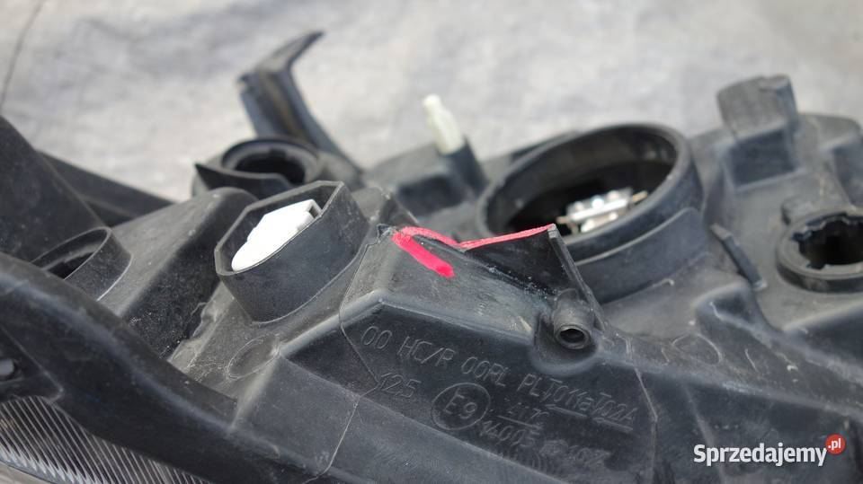 DACIA DOKKER LODGY LAMPA PRZOD PRAWA REFLEKTOR Części Ruda Śląska