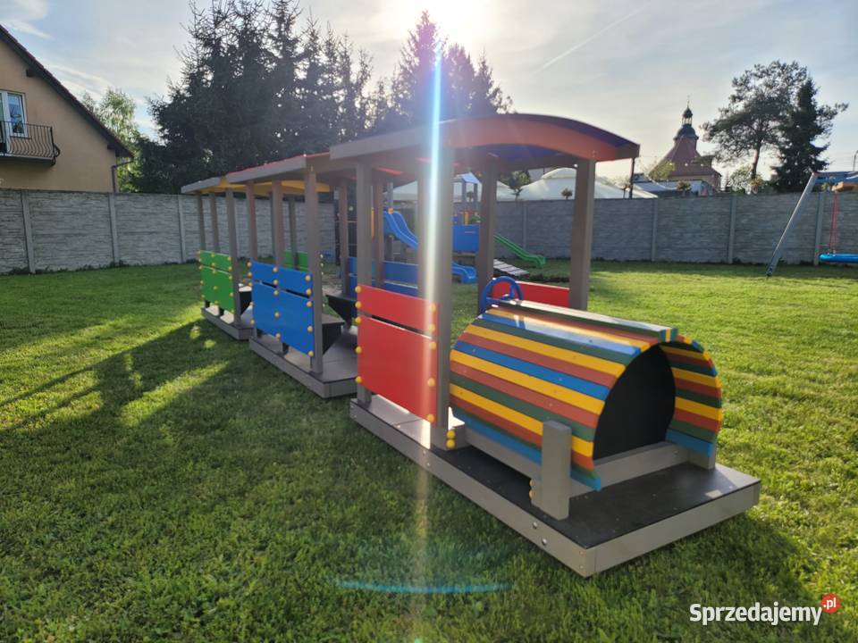 LOKOMOTYWA NA PLAC ZABAW SMERF Marki