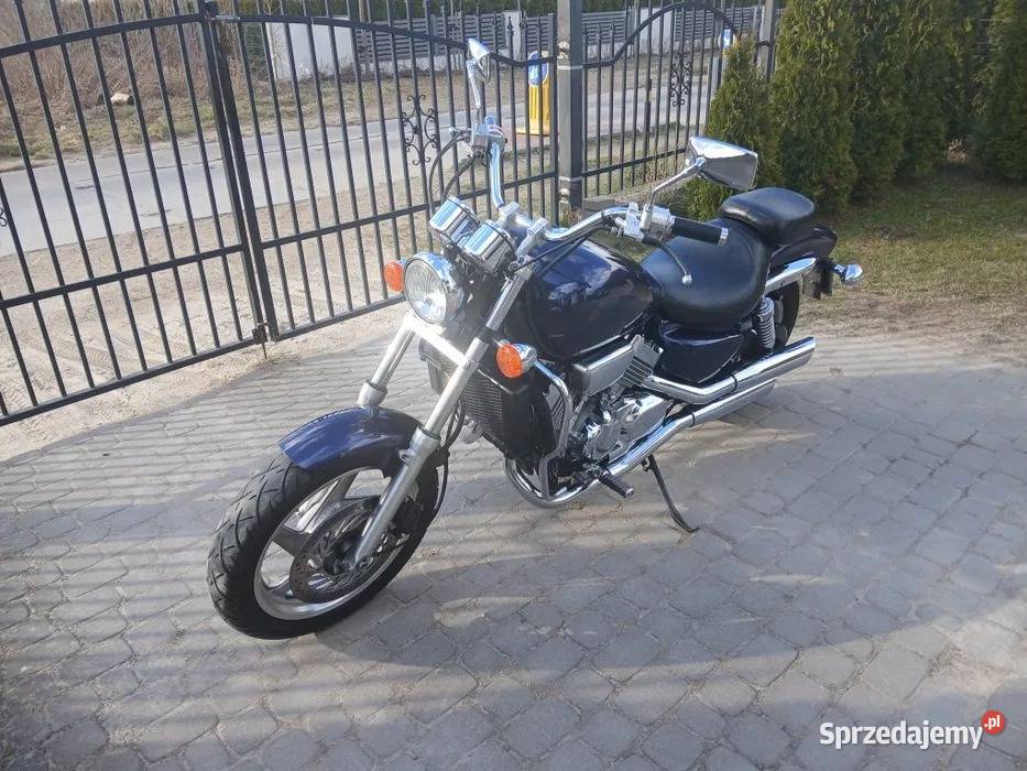 Honda Magna VF750C V4 nieuszkodzony Honda Gdańsk