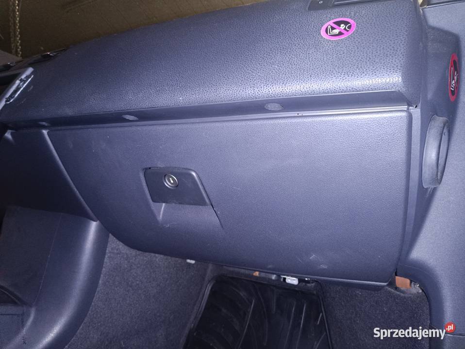 Schowek Volvo V50 wnętrze tapicerka osobowe podkarpackie Stalowa Wola