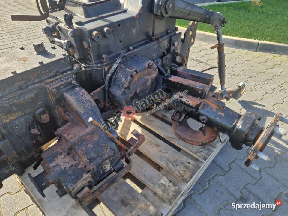 Skrzynia biegów most tylny Case 833 3232742R1 dolnośląskie Byków sprzedam