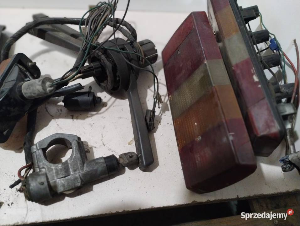 DAF 400 lampy stacyjka przełącznik zesp inne dostawcze Poznań