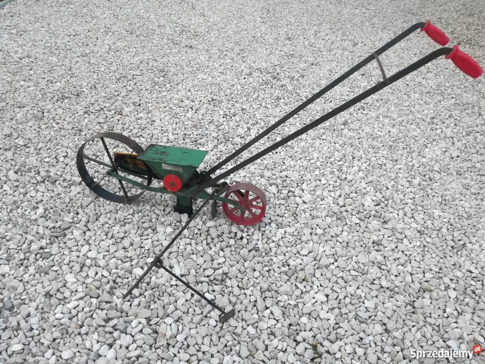 Siewnik ręczny taczkowy Szczucin