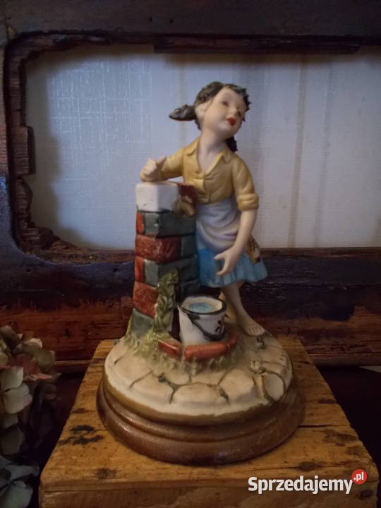 Włoska Figurka Dziewczyna Studni Vintage Szczecin