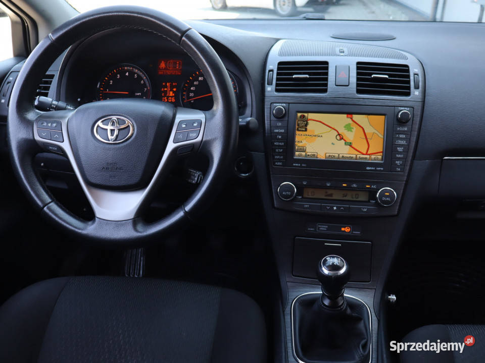 Toyota Avensis 18 Valvematic benzyna sprzedam