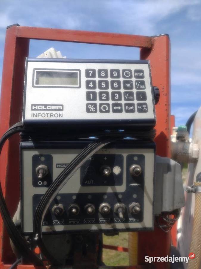 Opryskiwacz Holder 2700l belka 15m skrętna belka sprzedam