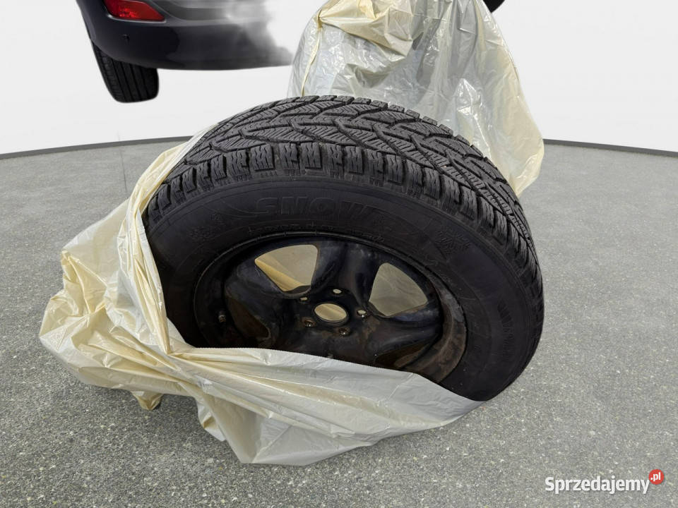 Toyota RAV4 20D4D 124 HAK M6 2015 r Komplet opon aluminiowe felgi