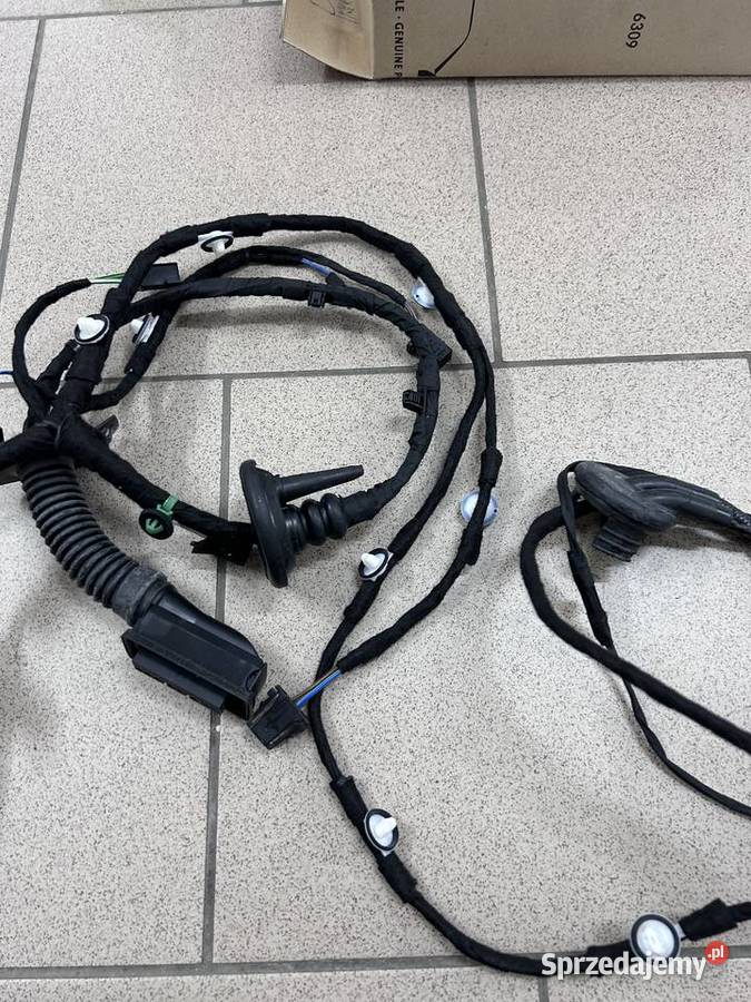 Wiazka drzwi przednich lewych audi q3 Wyposażenie elektryczne Goszyce