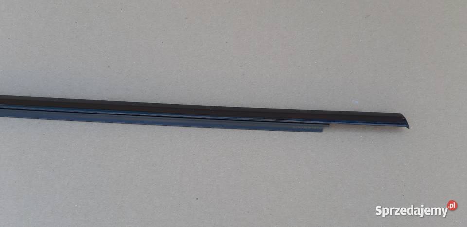 AUDI A6 C8 LISTWA ZGARNIAJĄCA DRZWI PRAWY TYŁ Bieleń