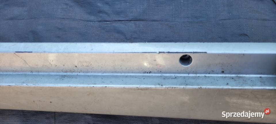 TOYOTA VERSO PRÓG LEWY LISTWA PROGOWA LEWA Ruda Śląska