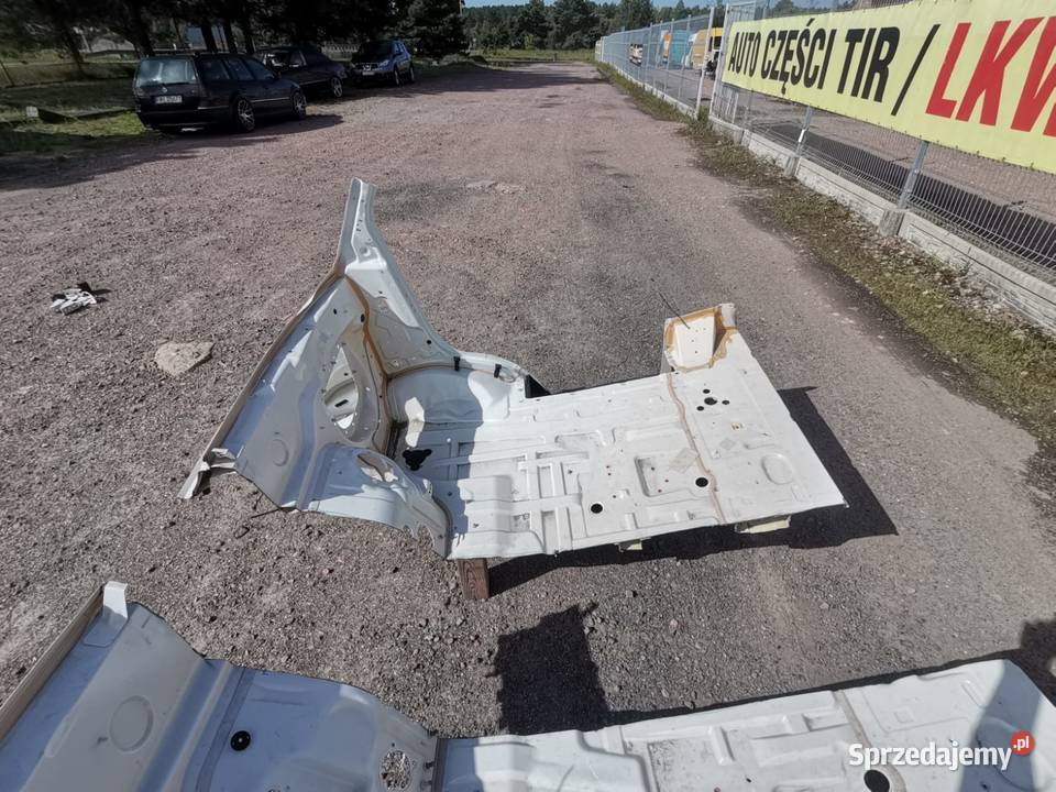 IVECO DAILY ĆWIARTKA PODŁUŻNICA PRZÓD dostawcze Bieleń sprzedam