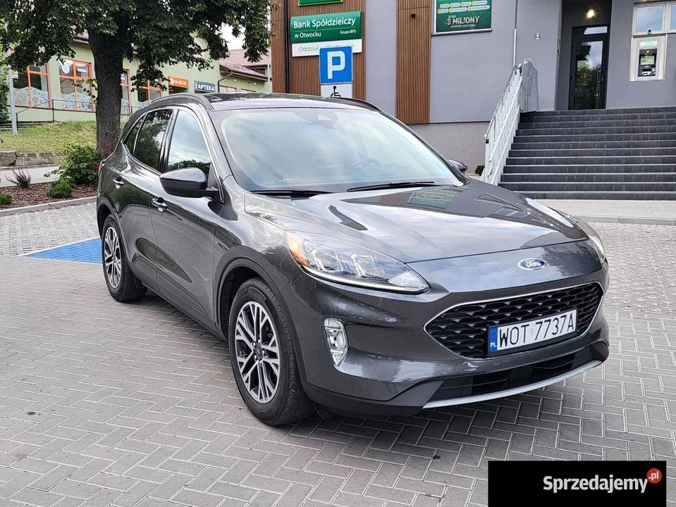 Ford Escape 15 Benzyna 181 2020r EscapeKuga SEL sprzedam