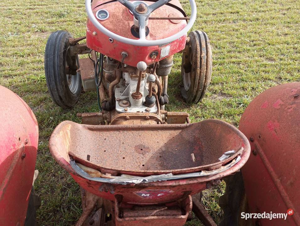 Ciągnik Massey ferguson Buk