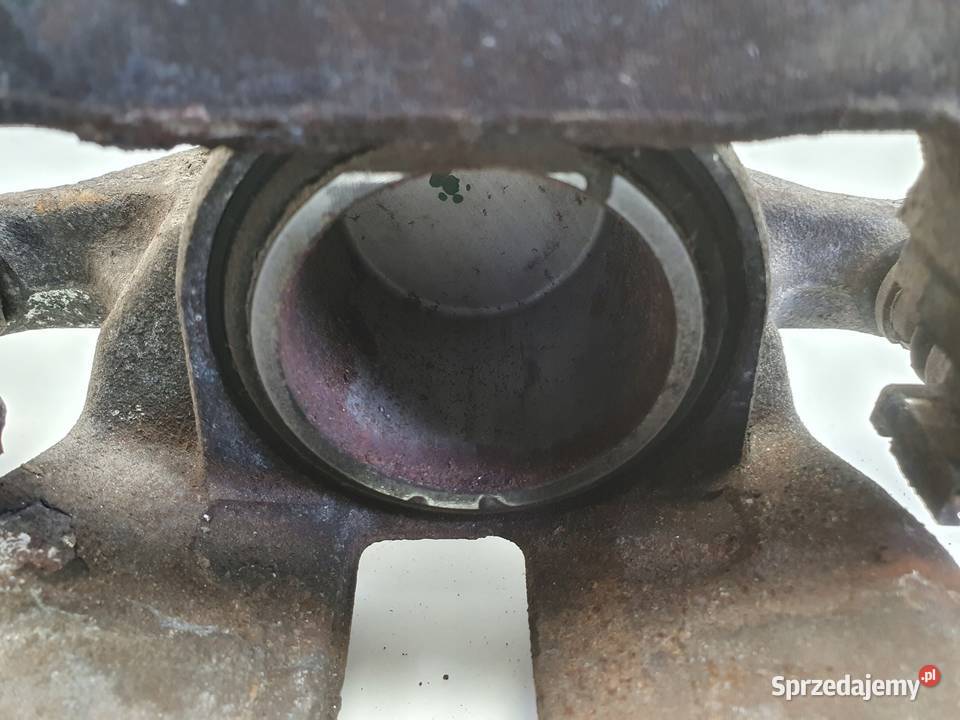 Toyota Corolla XII E21 PRZEDNI ZACISK HAMULCOWY Rudka sprzedam