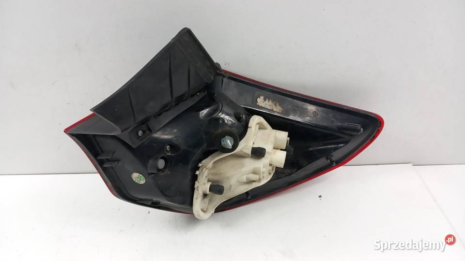 OPEL ASTRA J HB LAMPA TYŁ LEWY DYMIONA Zbierkowo