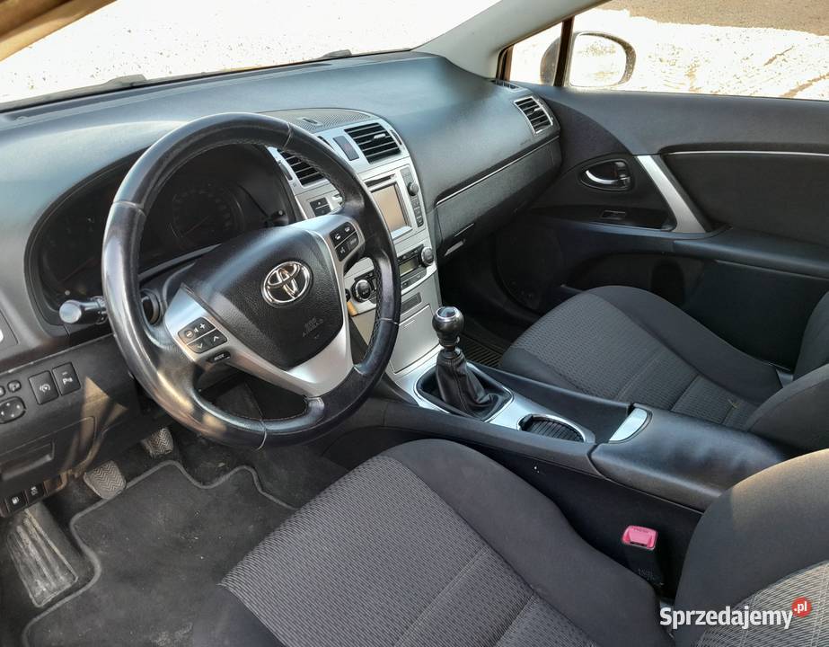 Toyota Avensis 2012 20 Diesel Dzierążnia sprzedam