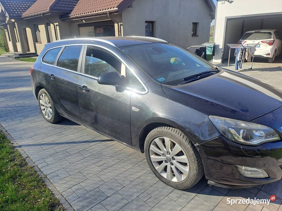 Opel astra j 2000cm3 Wiązowna