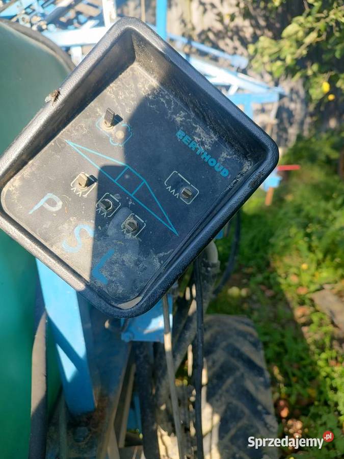 Opryskiwacz ciągany Berthoud 15m Krasnystaw