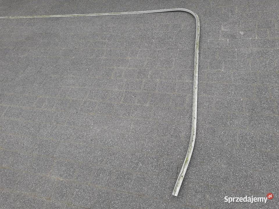 Listwa z angielskiej przyczepy kempingowej