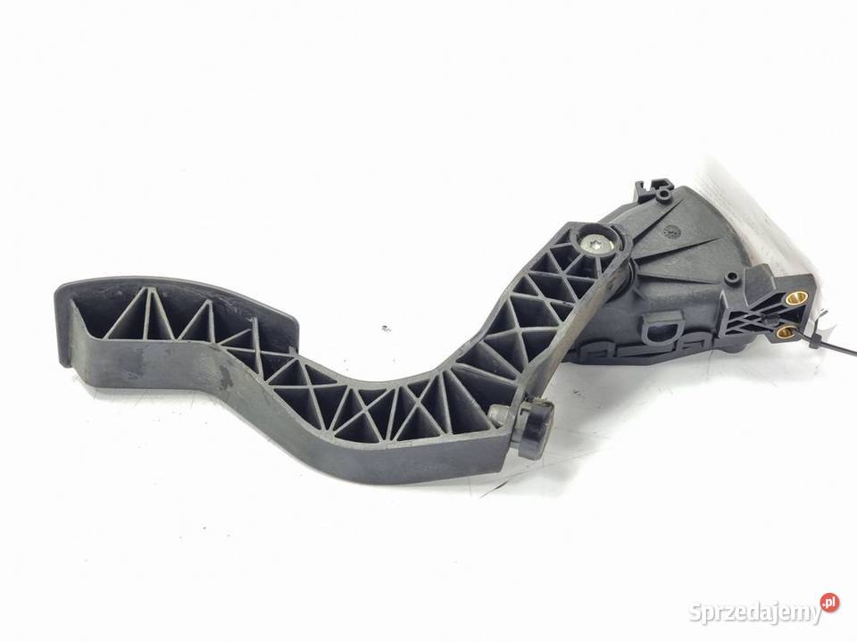 PEDAŁ AUDI A6 C5 8D1723523H Lipno