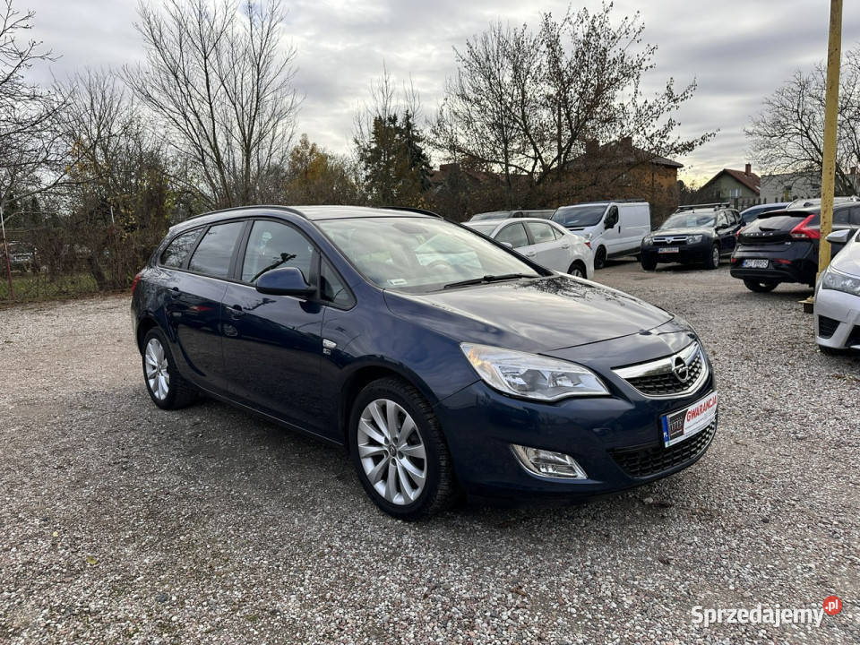 Opel Astra Bogata wersjaNowy Astra
