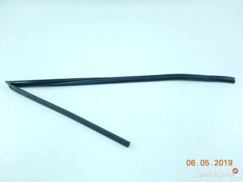 USZCZELKA SZYBY DRZWI PRAWY TYŁ FORD FIESTA 02 osobowe sprzedam