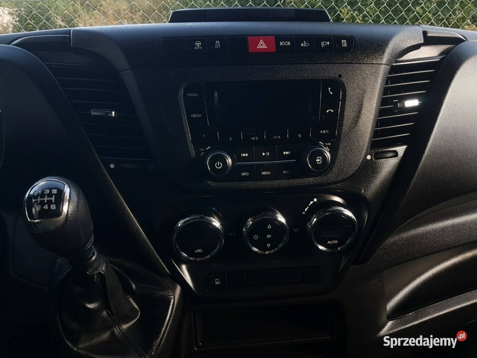 Iveco Daily 50C18 V DAILY 12EP PLANDEKA FIRANKA wielofunkcyjna kierownica Poręba sprzedam