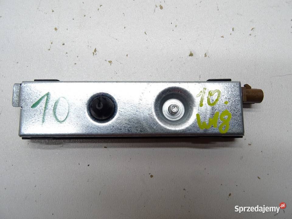 WZMACNIACZ ANTENY ANTENOWY A1668200689 MERCEDES osobowe