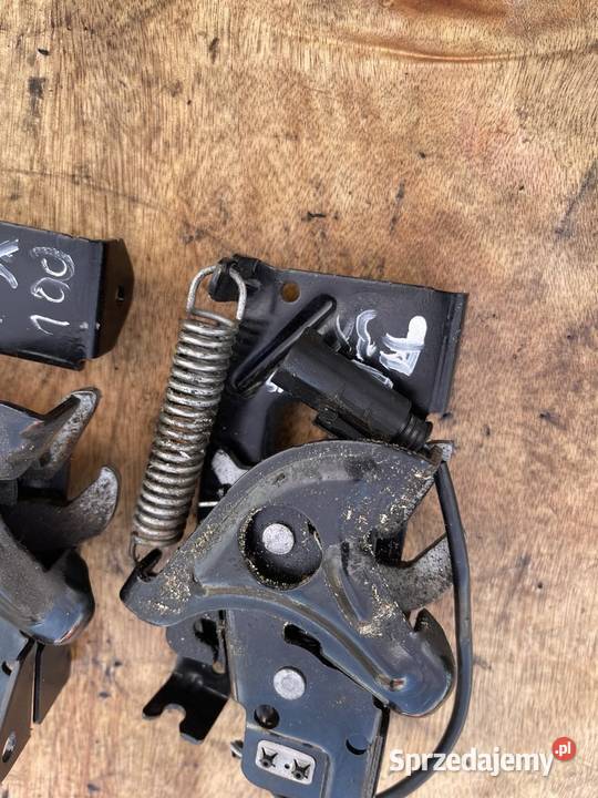 Zamek lampy BMW F20 F30 prawy lewy podkarpackie