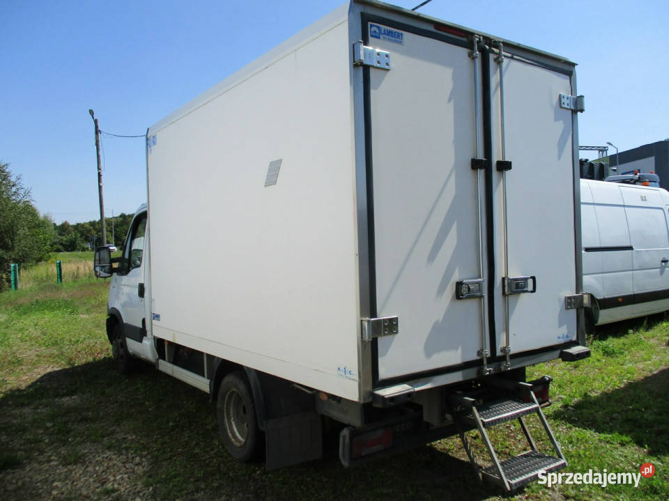 Iveco Daily 35C13 23 HPI 130 chłodnia 2 komory nieuszkodzony Dębica