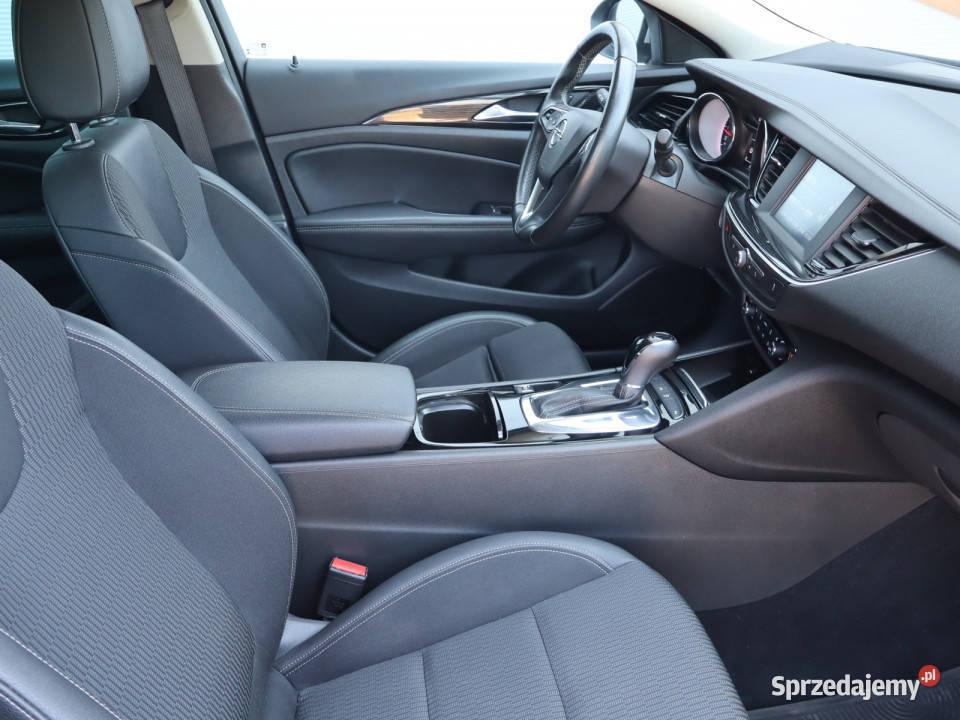 Opel Insignia 15 Turbo