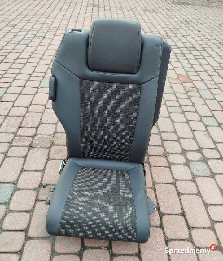 Fotele kanapa komplet Półskóra OPEL ZAFIRA B Skołoszów